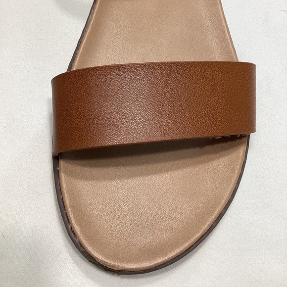 Steve Madden Tesa Sandal - Picture 3 of 15